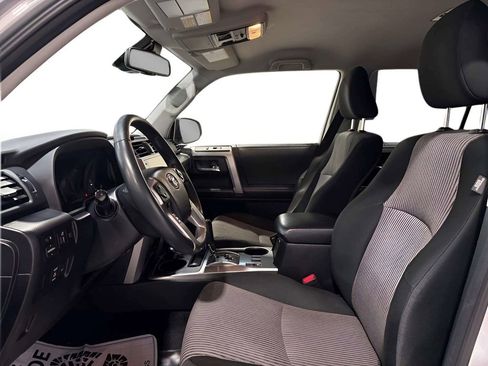 Used 2022 Toyota 4Runner SR5 AWD/4WD image 20