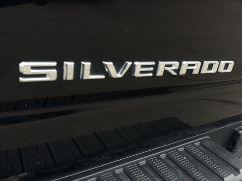 Used 2020 Chevrolet Silverado 2500 High Country AWD/4WD image 21