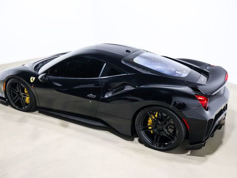 Used 2020 Ferrari 488 Pista image 29