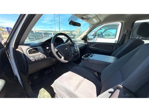 Used 2009 Chevrolet Avalanche LS AWD/4WD image 15