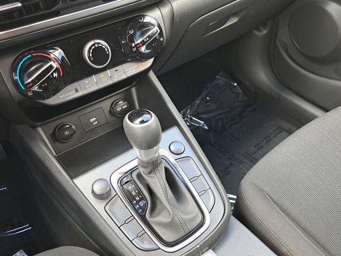 Certified 2022 Hyundai Kona SEL w/ Cargo Package image 18