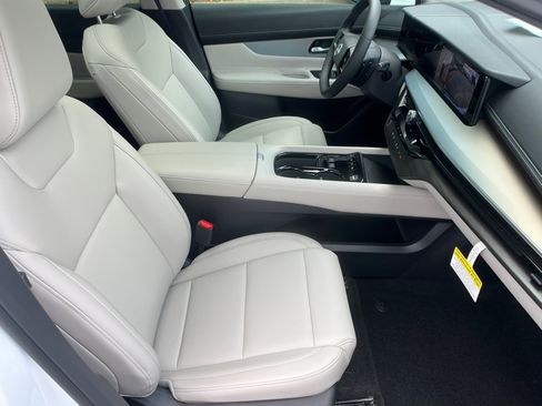 New 2025 Nissan Murano SL w/ Cargo Package image 15