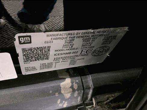 Used 2023 GMC Yukon XL SLT w/ SLT Premium Package image 38