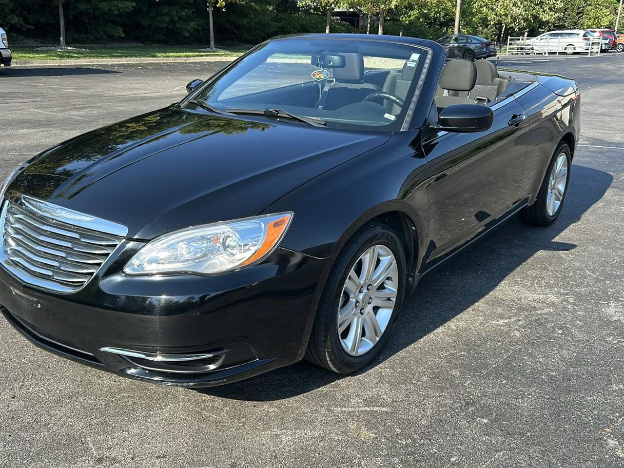 Used 2012 Chrysler 200 Touring w/ Cold Weather Group FWD image 1