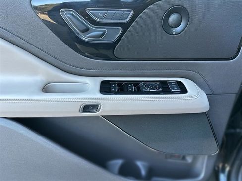 Used 2023 Lincoln Aviator Reserve w/ Elements Package Plus image 14