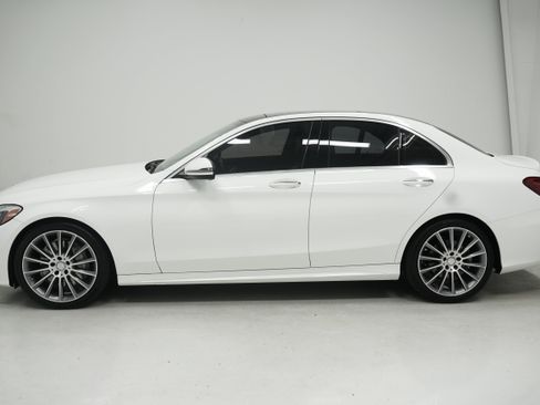 Used 2016 Mercedes-Benz C 300 Sedan image 7