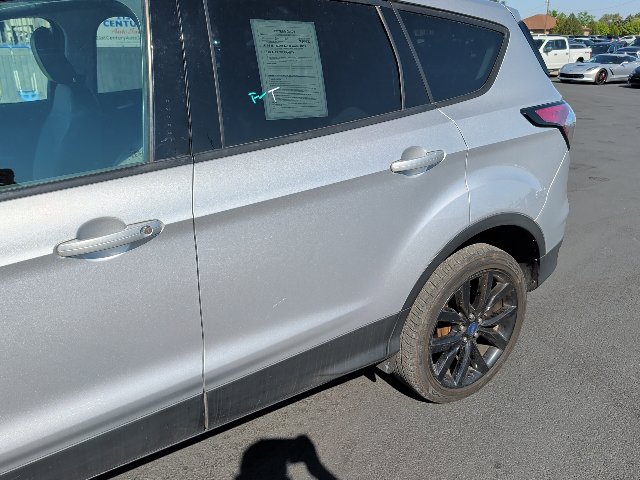 Used 2018 Ford Escape SE w/ SE Sport Appearance Package AWD/4WD image 18
