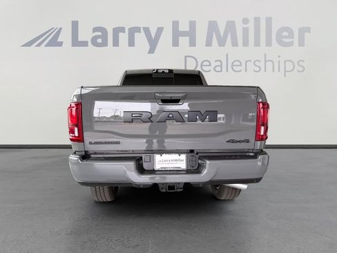 New 2026 RAM 2500 Laramie w/ Night Edition AWD/4WD image 4