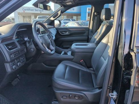 Used 2023 Chevrolet Tahoe Z71 w/ Luxury Package image 14