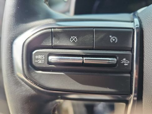 Used 2023 GMC Canyon AT4 w/ AT4 Premium Package AWD/4WD image 17
