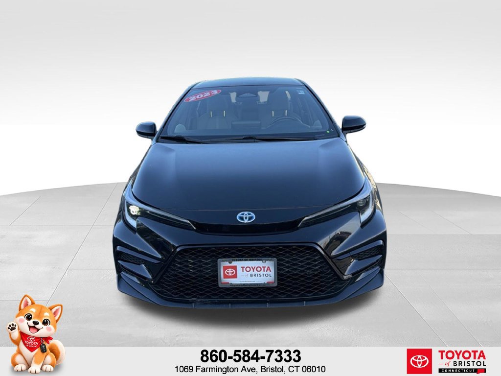Used 2023 Toyota Corolla SE AWD/4WD image 2