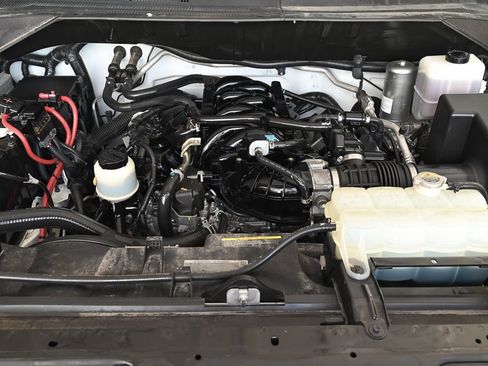 Used 2020 Nissan NV 3500 SL w/ Navigation Package RWD image 10