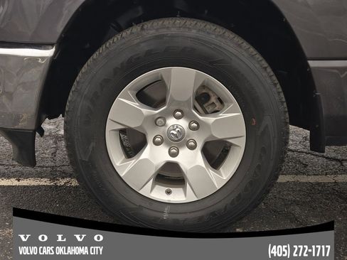Used 2023 RAM 1500 Big Horn AWD/4WD image 9