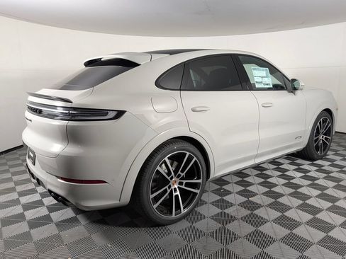 New 2026 Porsche Cayenne GTS AWD/4WD image 7