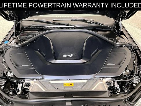 Used 2023 BMW i4 eDrive35 RWD image 11