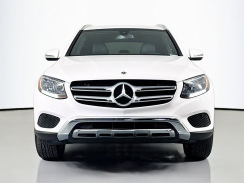 Used 2019 Mercedes-Benz GLC 300 image 3