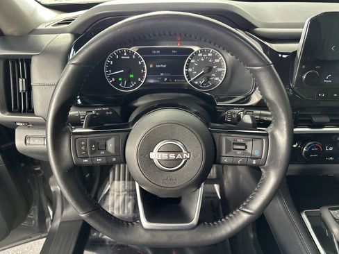 Used 2022 Nissan Pathfinder SL w/ Cargo Package image 18