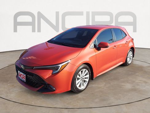 Used 2025 Toyota Corolla SE FWD image 6