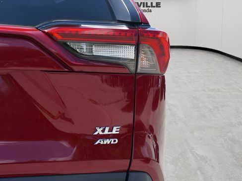 Used 2020 Toyota RAV4 XLE Premium AWD/4WD image 6