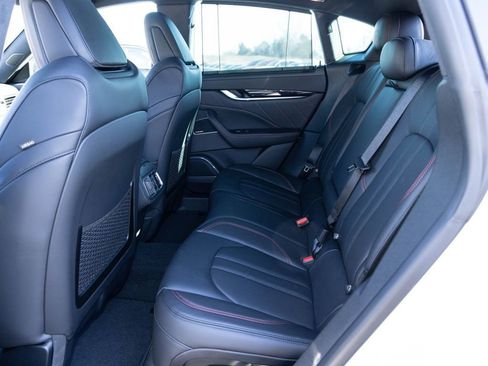 Used 2024 Maserati Levante Modena Ultima image 31