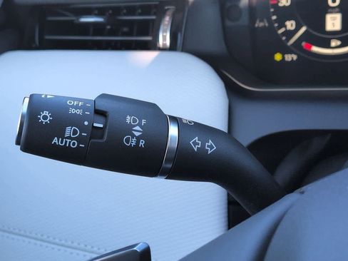 New 2026 Land Rover Discovery Sport Landmark image 26