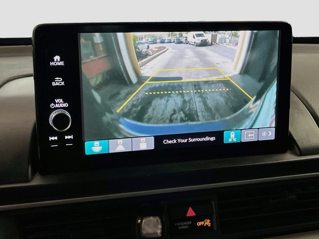 Used 2023 Honda Pilot Touring image 14