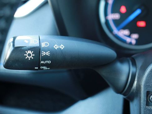 Used 2022 Toyota RAV4 XSE AWD/4WD image 24