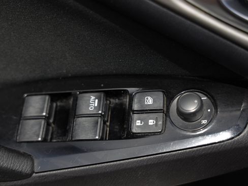 Used 2017 MAZDA MAZDA3 Sport w/ Preferred Equipment Package FWD image 43