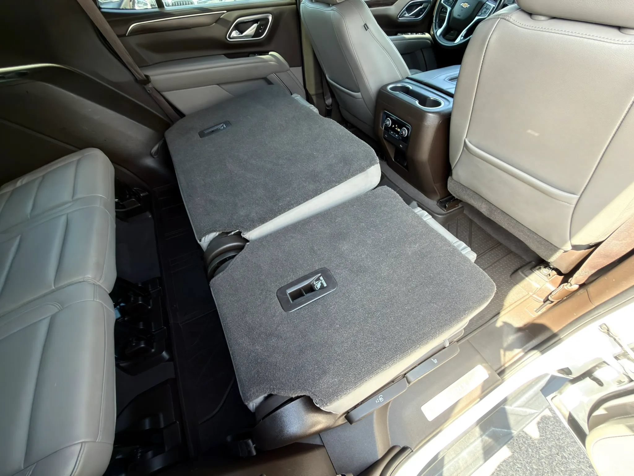 Used 2021 Chevrolet Tahoe LT AWD/4WD image 15