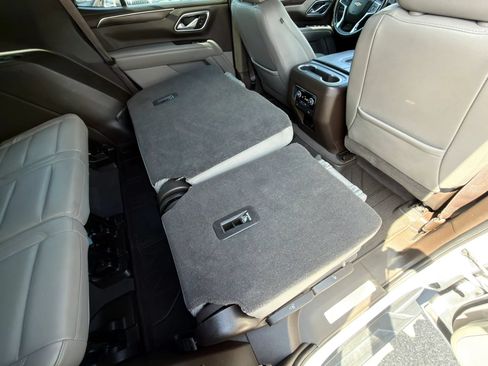 Used 2021 Chevrolet Tahoe LT AWD/4WD image 15