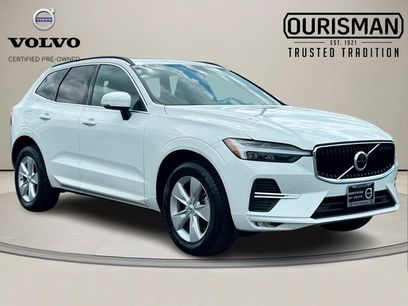 Certified 2022 Volvo XC60 B5 Momentum