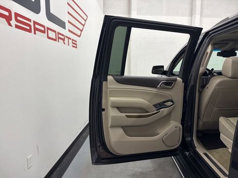 Used 2017 GMC Yukon XL Denali w/ Open Road Package image 59