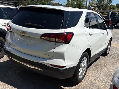 Used 2024 Chevrolet Equinox LT w/ Driver Convenience Package AWD/4WD image 8