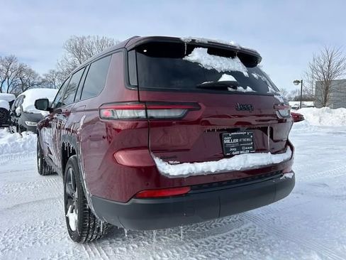 New 2025 Jeep Grand Cherokee L Altitude image 5