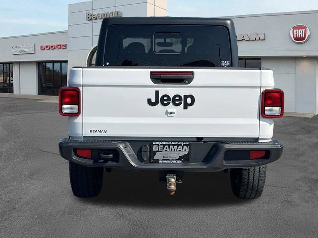 Used 2023 Jeep Gladiator Sport AWD/4WD image 6