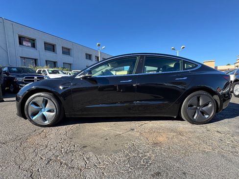 Used 2019 Tesla Model 3 image 8