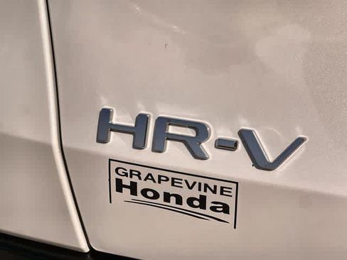 Used 2026 Honda HR-V EX-L image 8