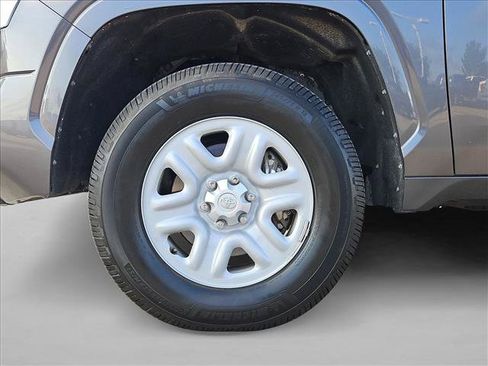 Used 2025 Toyota Tundra SR AWD/4WD image 23