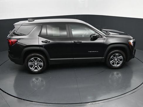 Used 2026 GMC Terrain Elevation FWD image 32