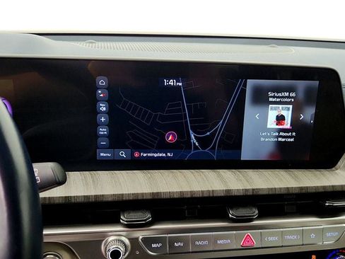 Used 2024 Kia Telluride EX w/ EX Captain's Chair Package FWD image 20
