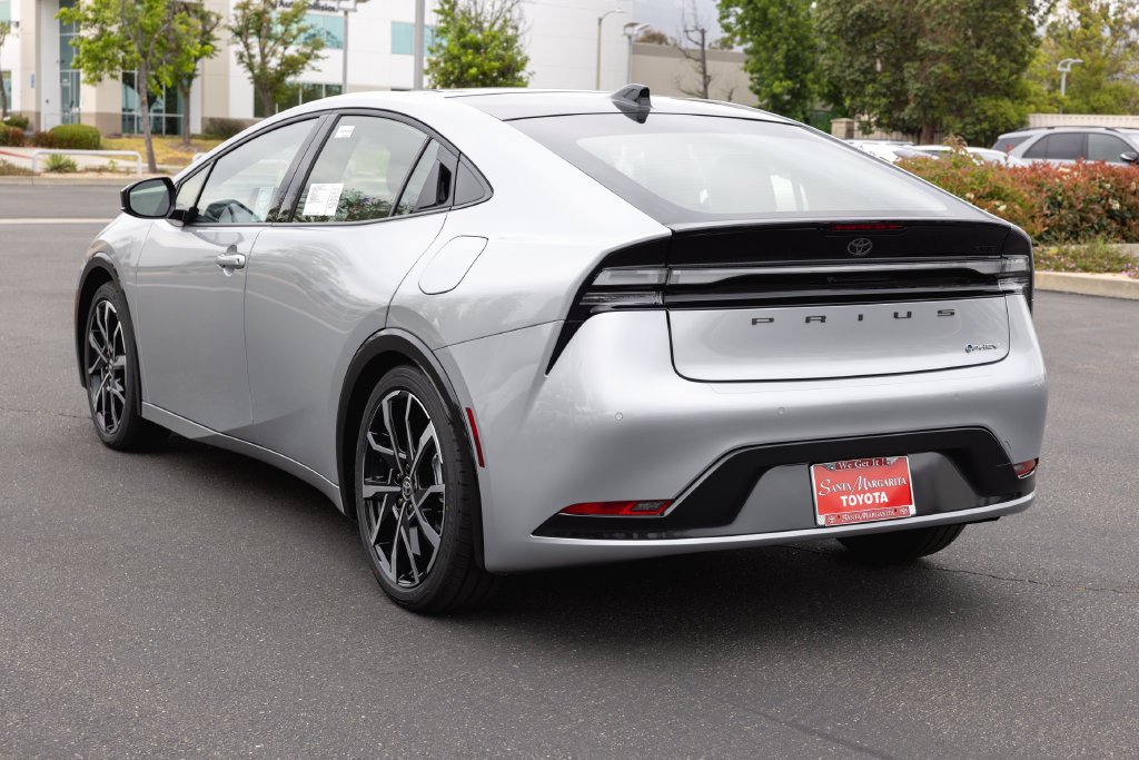 New 2027 Toyota Prius Plug-In Hybrid w/ Limited Premium Package FWD image 7