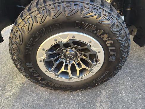 Used 2022 RAM 1500 TRX w/ TRX Level 2 Equipment Group image 5