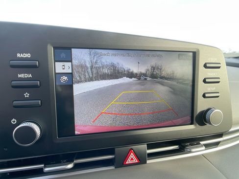 Used 2025 Hyundai Elantra Sport image 17