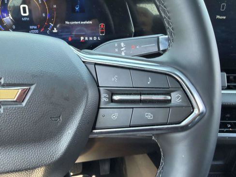 Certified 2025 Chevrolet Traverse LT w/ Driver Confidence Package FWD image 25