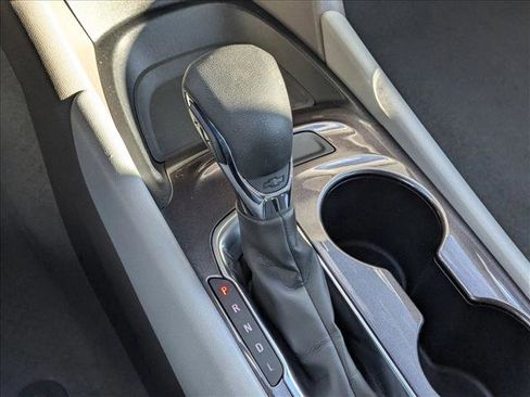 Used 2023 Chevrolet Malibu LS image 16