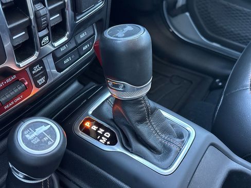 Used 2022 Jeep Wrangler Unlimited Rubicon image 14