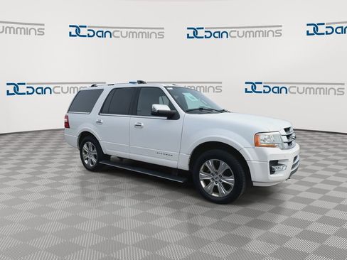 Used 2015 Ford Expedition Platinum image 2