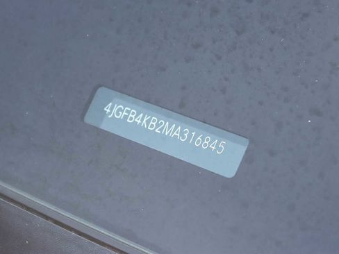 Used 2021 Mercedes-Benz GLE 350 4MATIC image 24