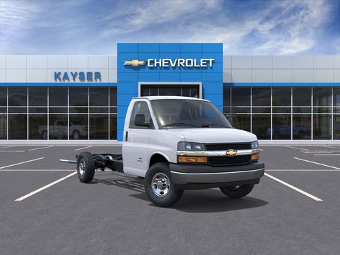 New 2025 Chevrolet Express 3500 w/ Power Convenience Package RWD image 45