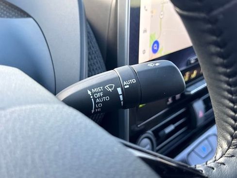 Used 2025 Toyota bZ4X FWD image 19